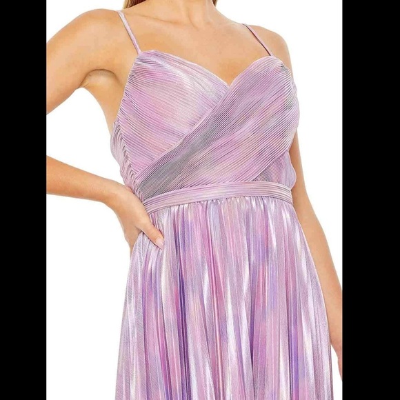 Ieena for Mac Duggal Metallic Purple Pleated Maxi Dress Size 8 - Picture 4 of 11